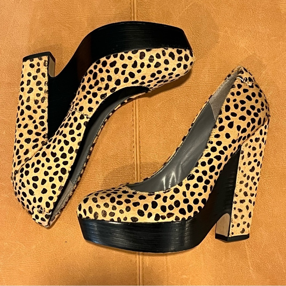 Rosegold Calf Hair Leopard “Lela Safari” Wedges - Picture 7 of 9